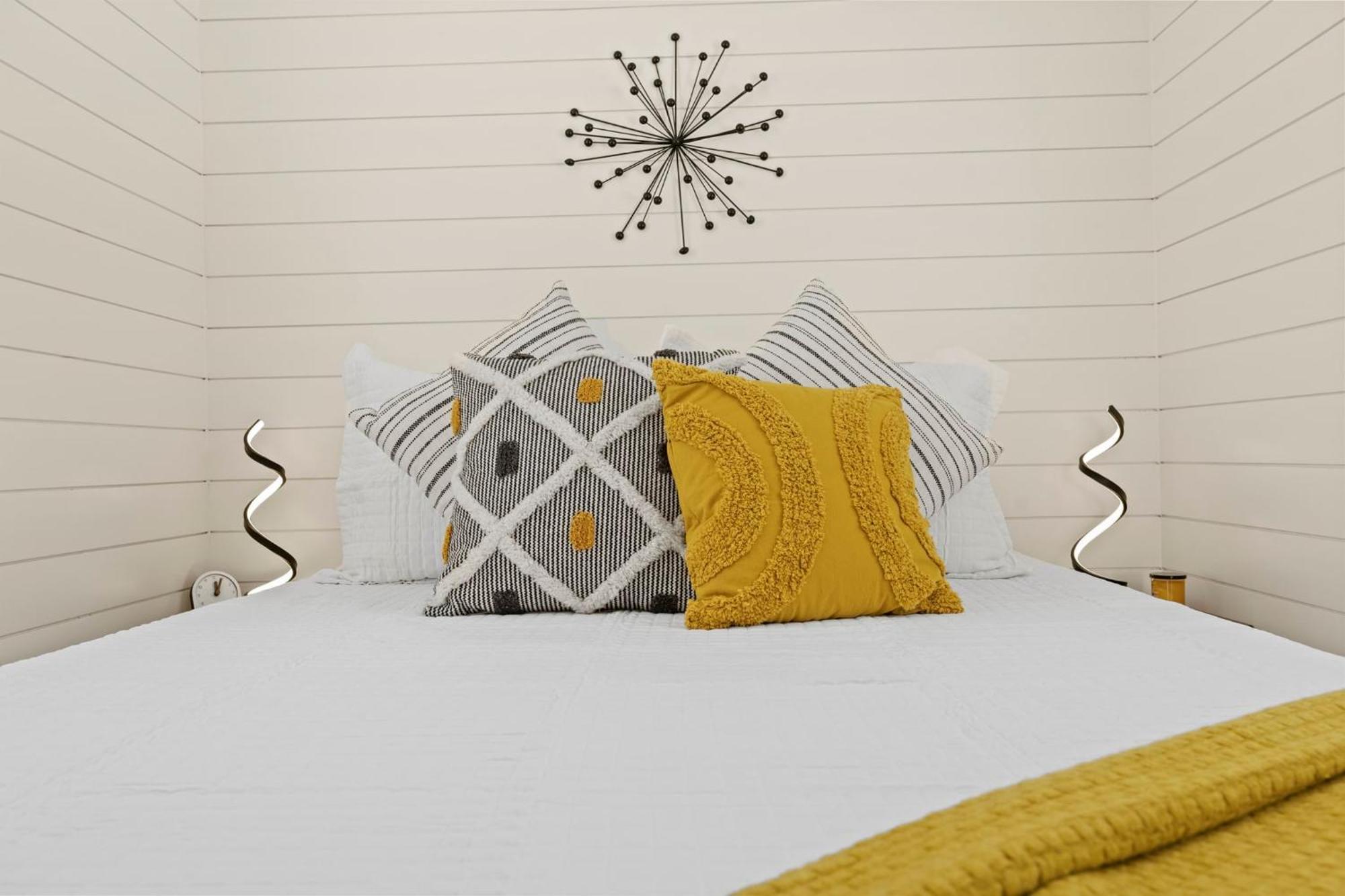 New The Yellow Beacon-Luxury Shipping Container 弗雷德里克斯堡 外观 照片